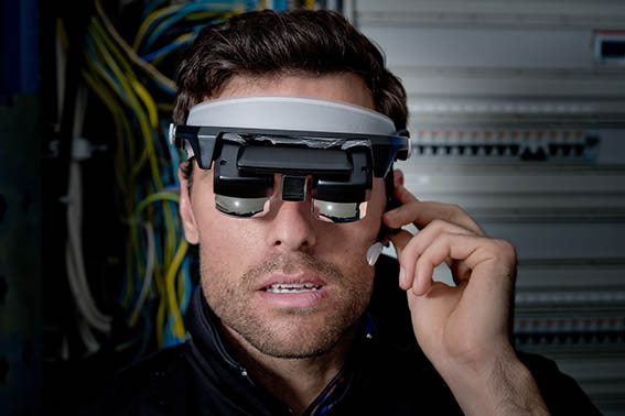 XM Realitys industriella glasögon